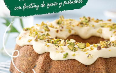 TORTA DE CALABAZA Y FROSTING DE QUESO